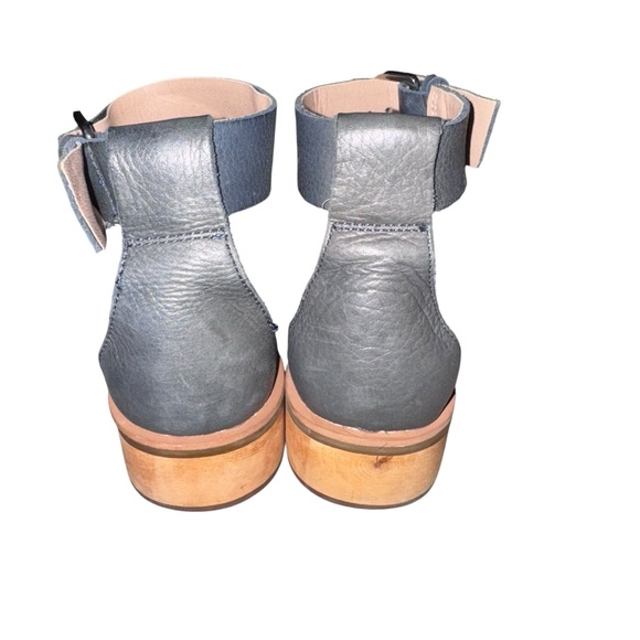 Latigo Tana Leather Embroidered Ankle Strap Sandals 7.5 Boho Western Cottagecore - Picture 5 of 8